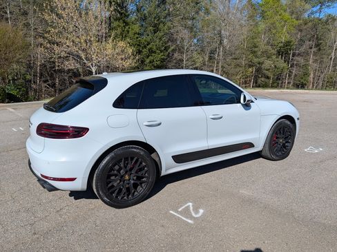 Used 2017 Porsche Macan GTS AWD/4WD image 2