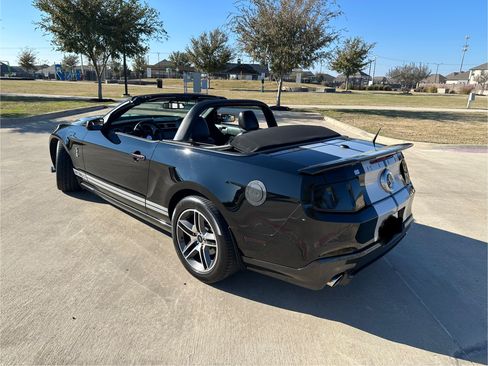 Used 2010 Ford Mustang Shelby GT500 image 6