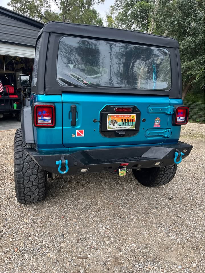 Used 2020 Jeep Wrangler Sport AWD/4WD image 4
