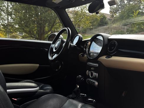 Used 2010 MINI Cooper Clubman S image 10