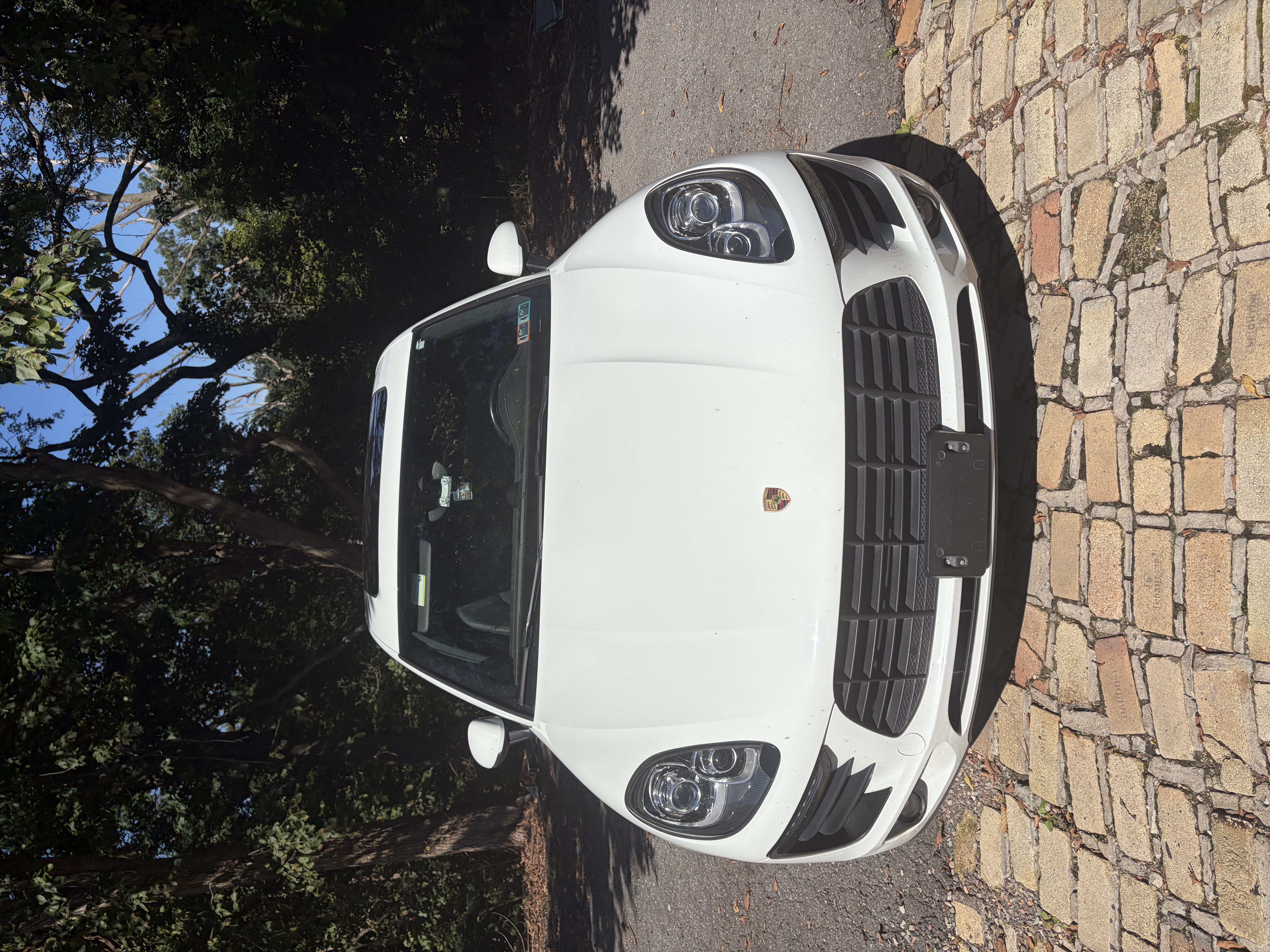 Used 2018 Porsche Macan Sport Edition AWD/4WD image 1