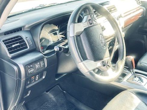 Used 2017 Toyota 4Runner Limited image 14