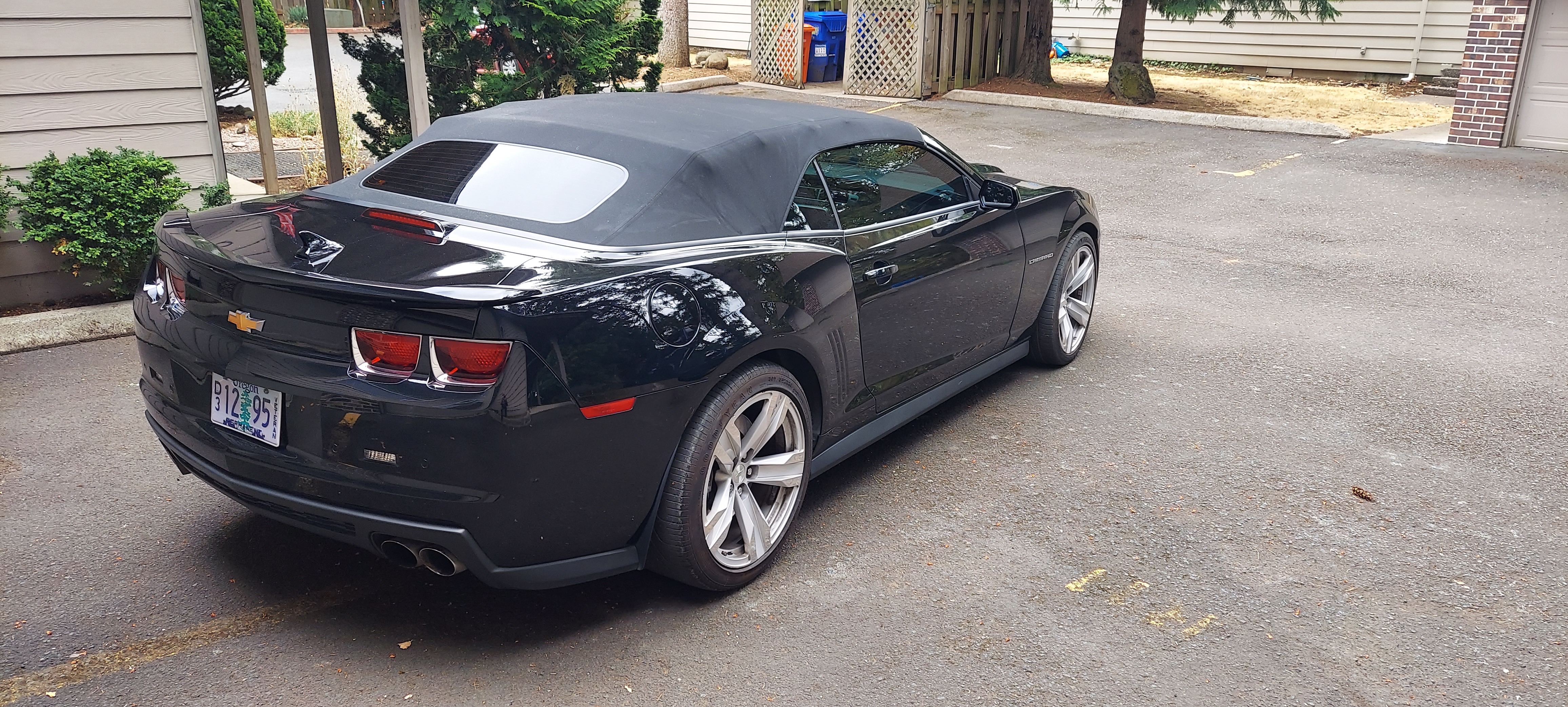 Used 2013 Chevrolet Camaro ZL1 RWD image 2