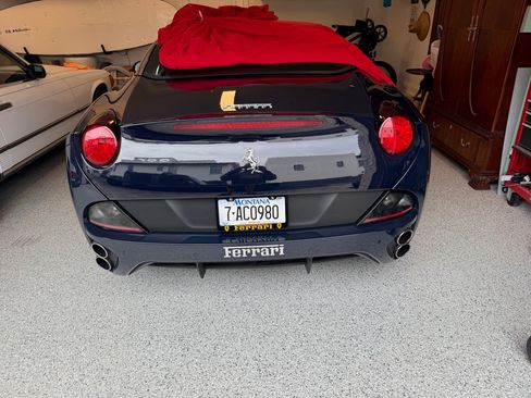 Used 2013 Ferrari California image 4