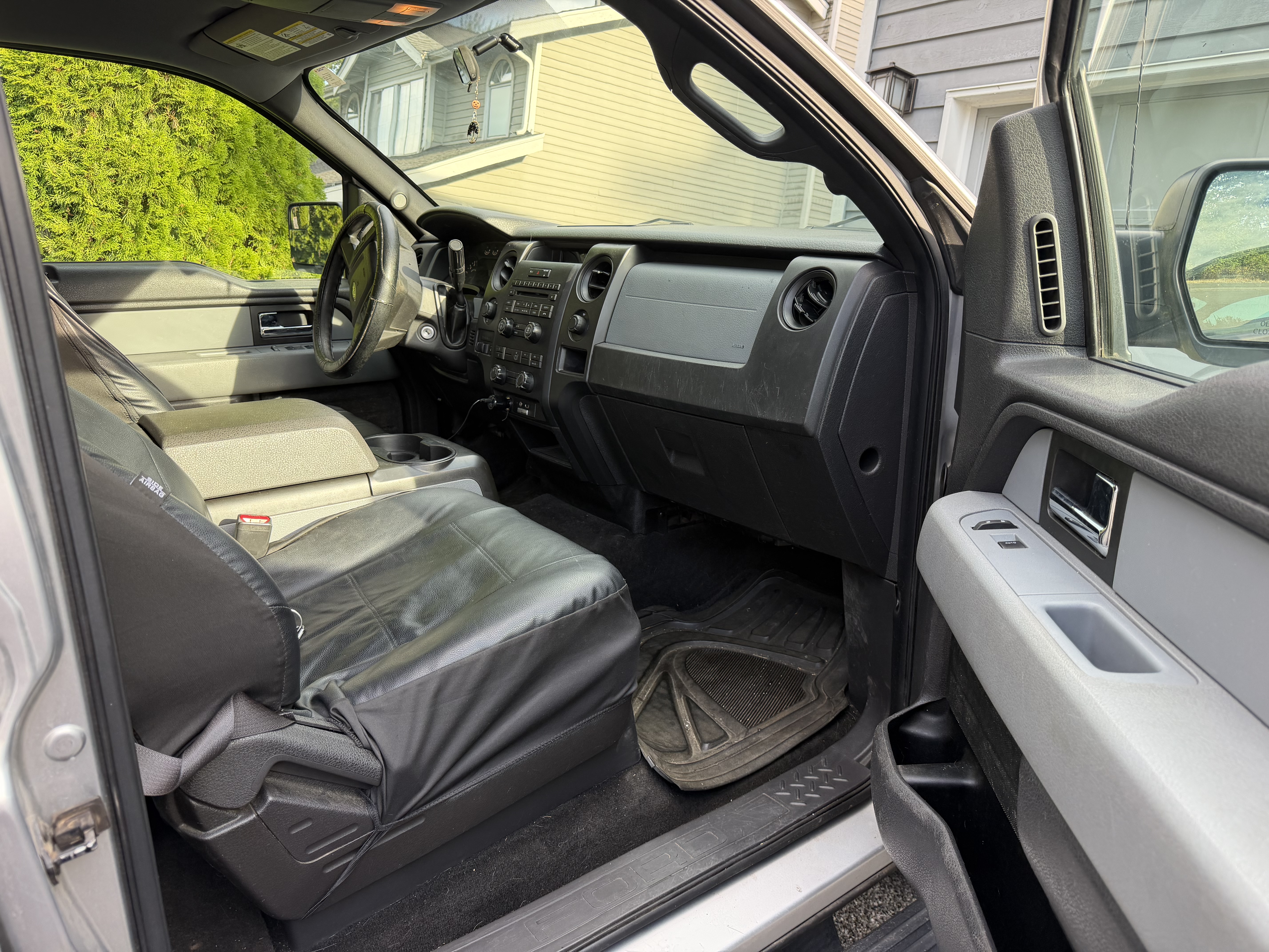 Used 2014 Ford F150 STX w/ Equipment Group 201A Mid AWD/4WD image 11
