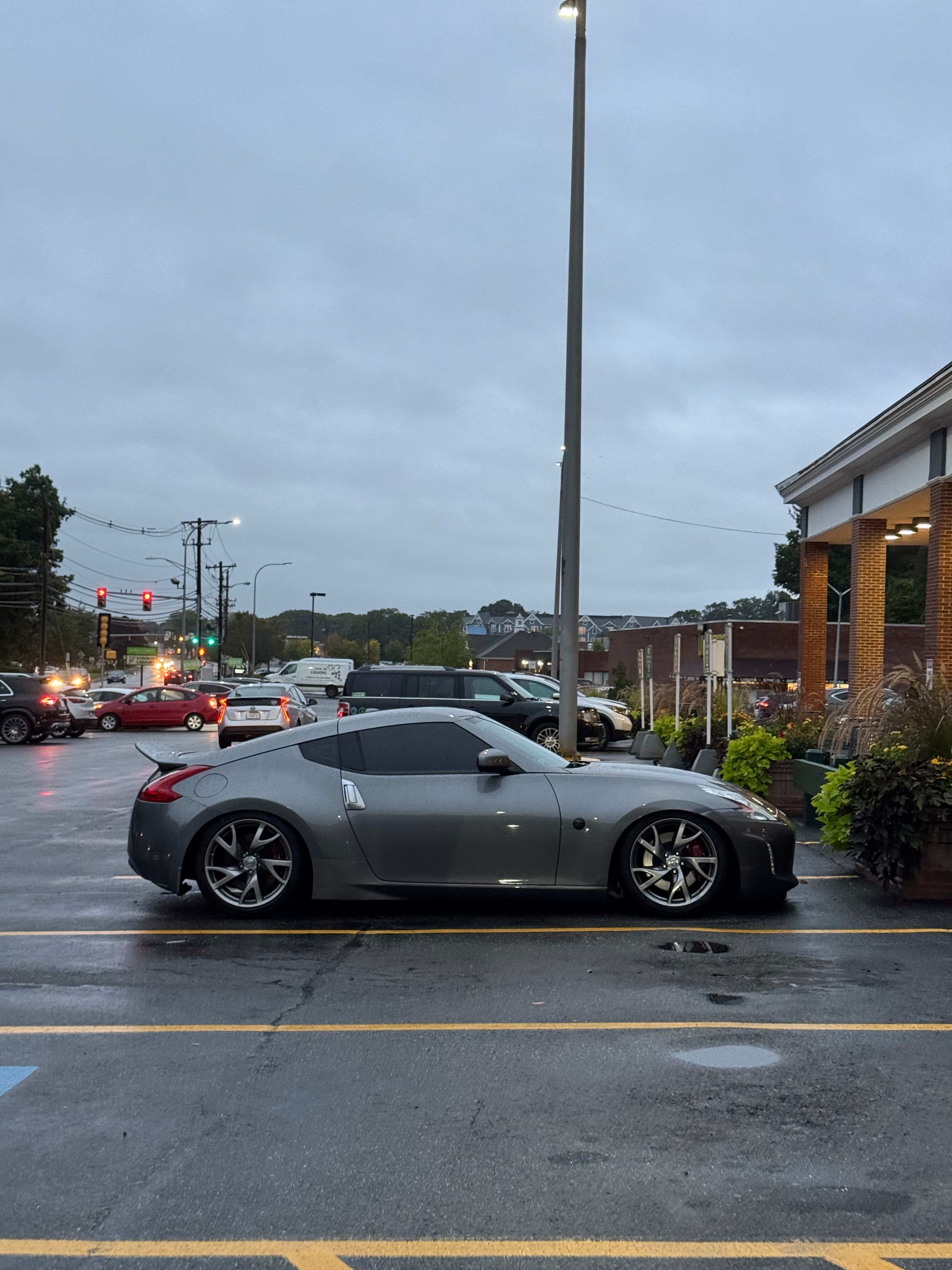 Used 2013 Nissan 370Z Touring w/ Sport Pkg RWD image 9