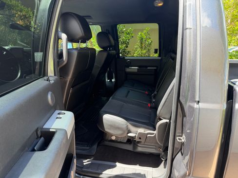 Used 2015 Ford F350 Lariat w/ Lariat Interior Package image 5