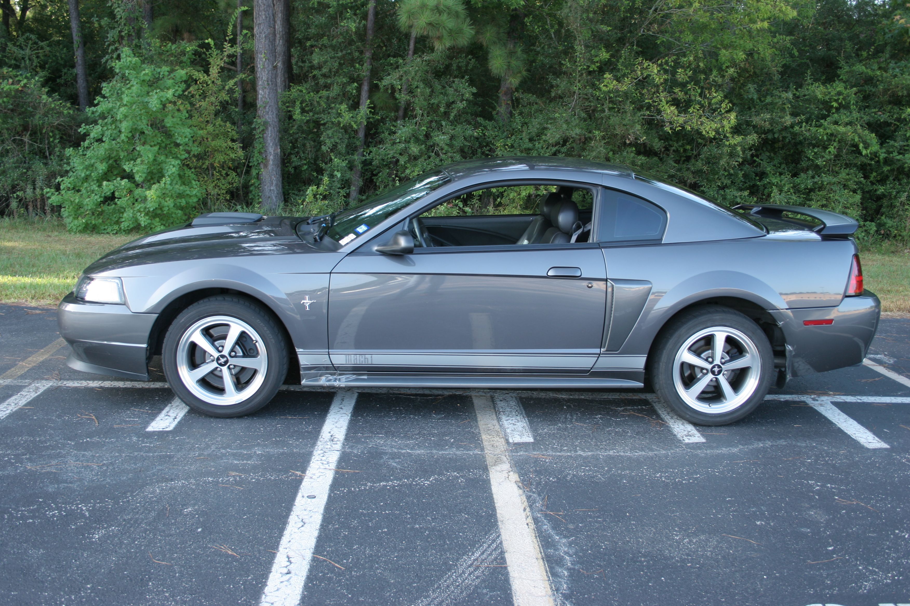 Used 2003 Ford Mustang Mach 1 RWD image 4