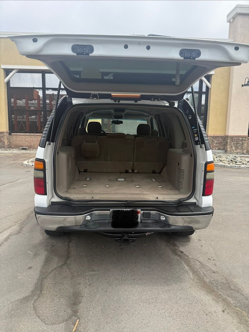 Used 2004 GMC Yukon SLE RWD image 9