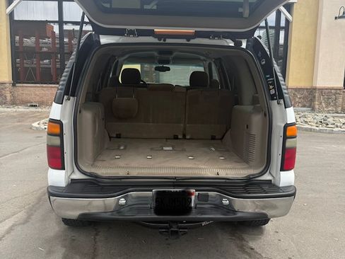 Used 2004 GMC Yukon SLE RWD image 9