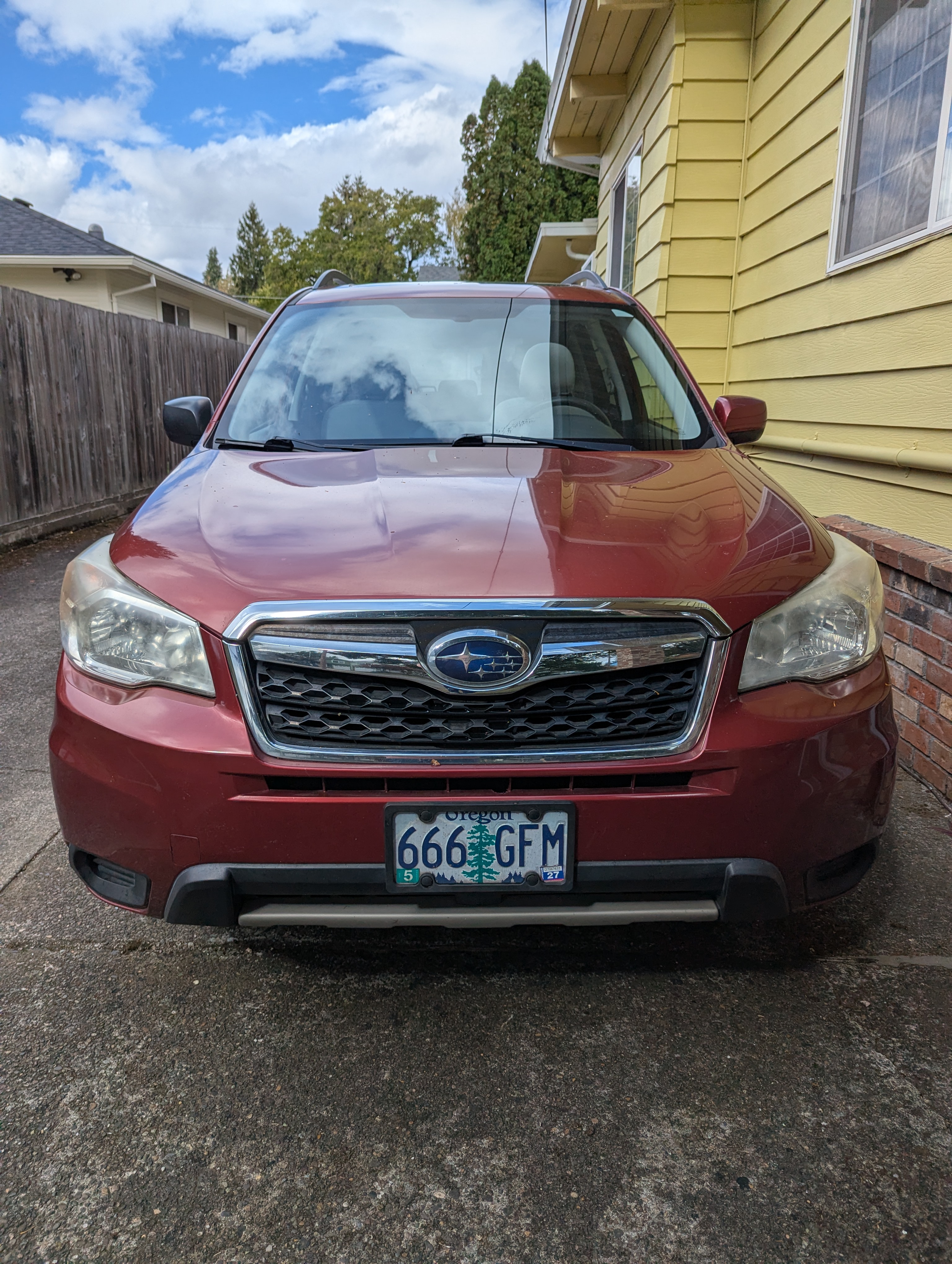 Used 2014 Subaru Forester 2.5i Premium w/ All-Weather Package AWD/4WD image 4