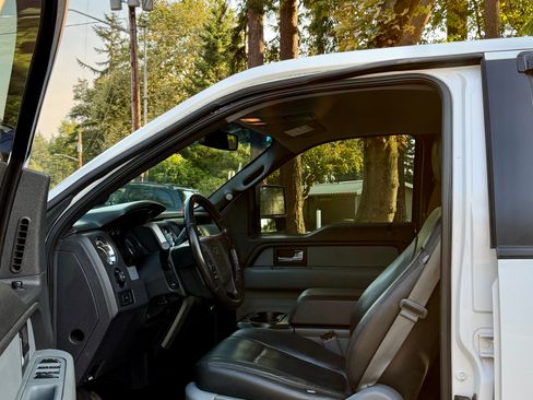 Used 2013 Ford F150 XLT w/ Luxury Equipment Group AWD/4WD image 14