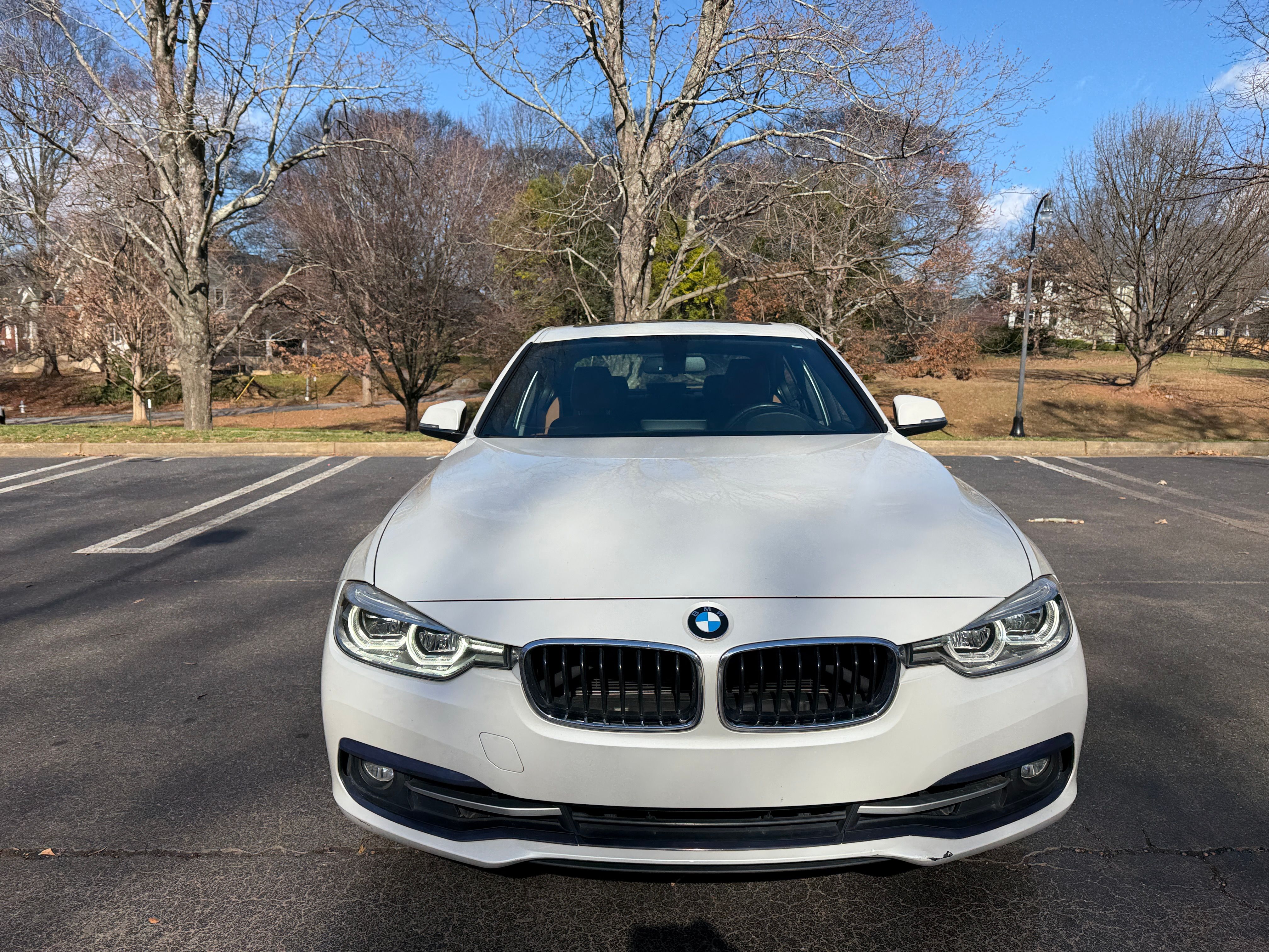 Used 2018 BMW 330i Sedan w/ Premium Package RWD image 17