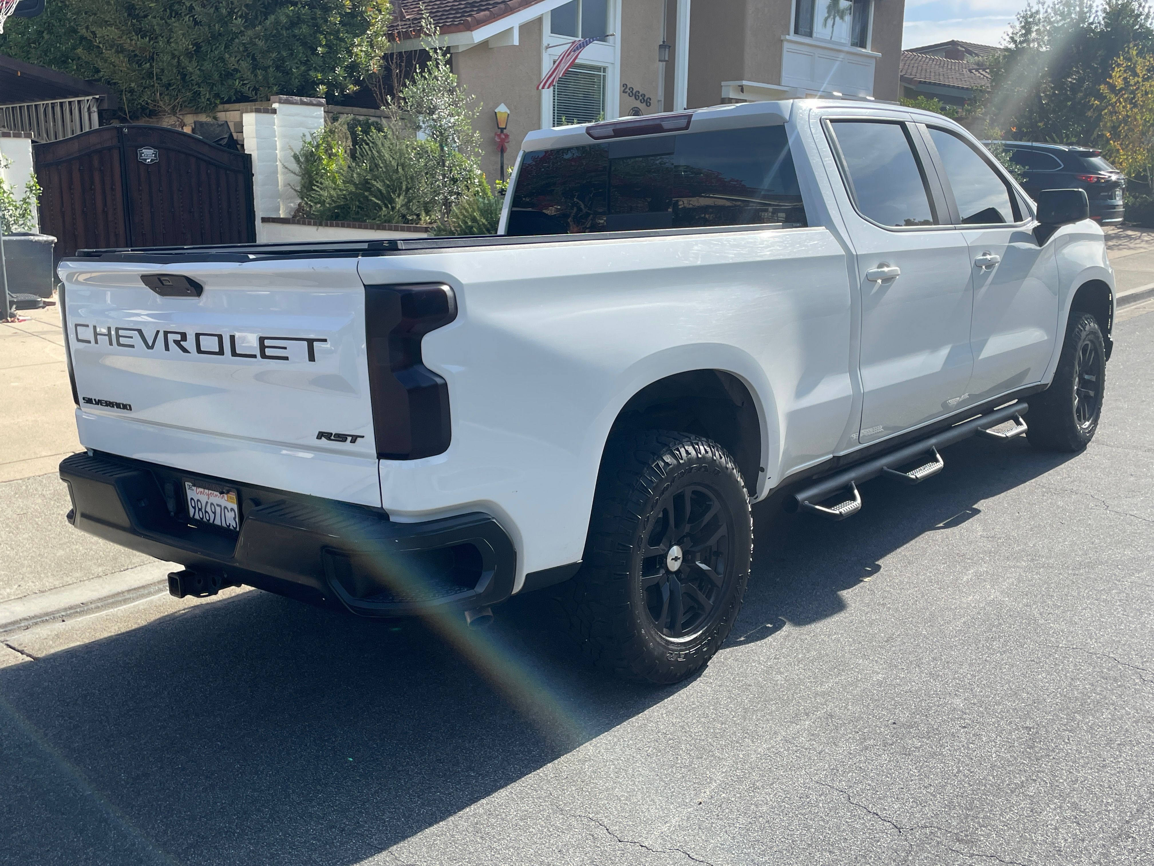 Used 2021 Chevrolet Silverado 1500 RST w/ Convenience Package II AWD/4WD image 2