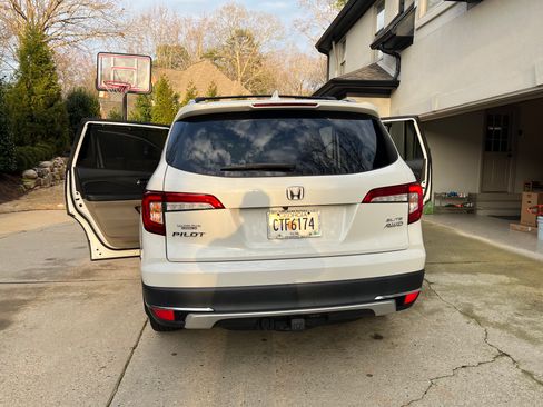 Used 2022 Honda Pilot Elite image 8