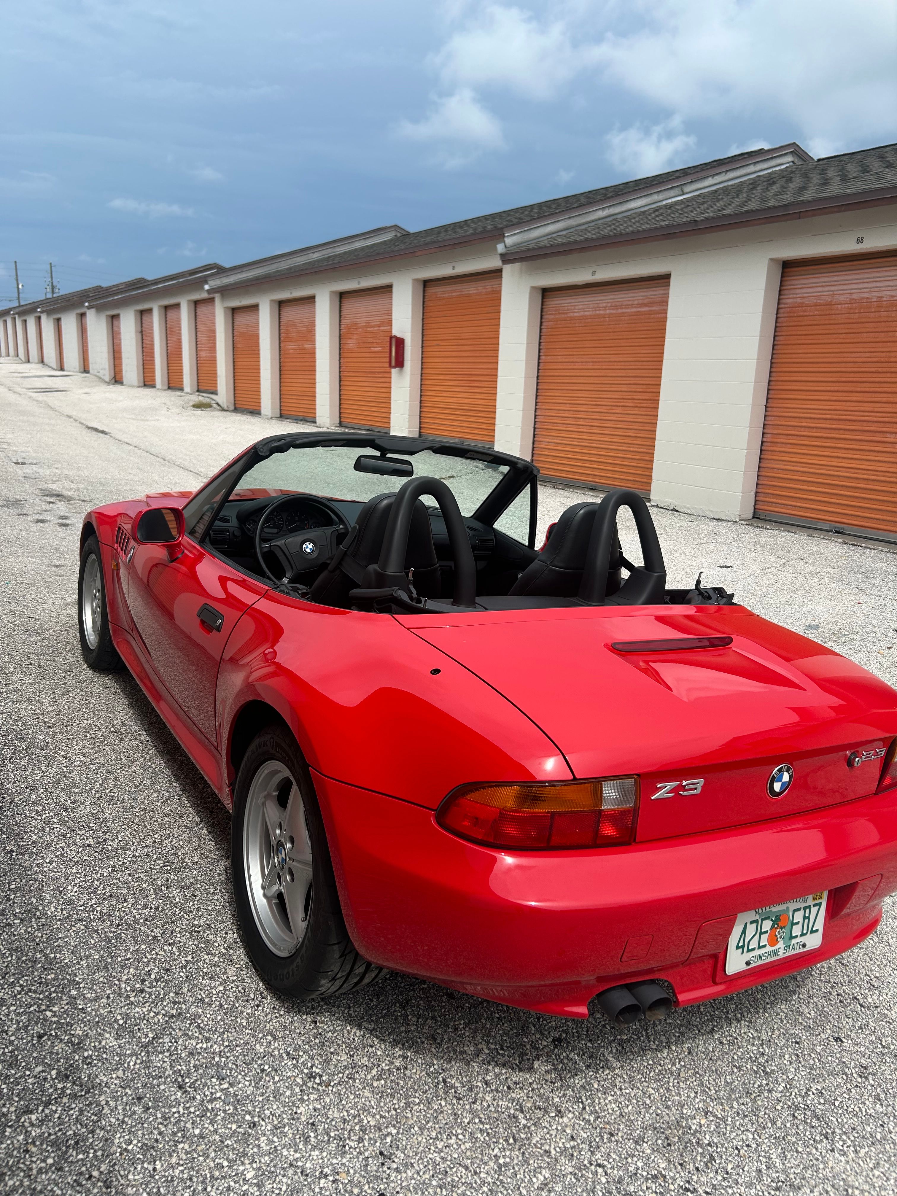 Used 1999 BMW Z3 2.5i RWD image 9