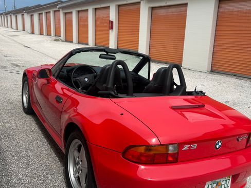 Used 1999 BMW Z3 2.5i RWD image 9