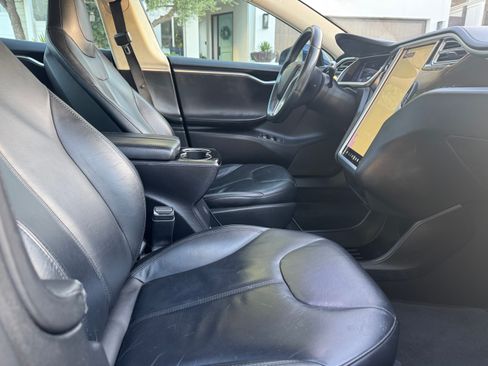 Used 2013 Tesla Model S Performance RWD image 11