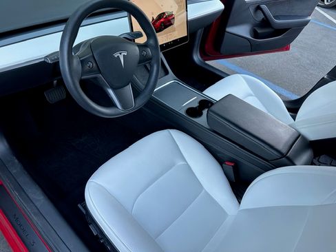 Used 2022 Tesla Model 3 Long Range image 12