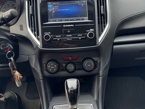 Used 2018 Subaru Crosstrek 2.0i Premium image 5