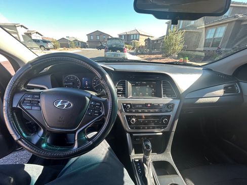 Used 2016 Hyundai Sonata Sport w/ Option Group 1V image 2