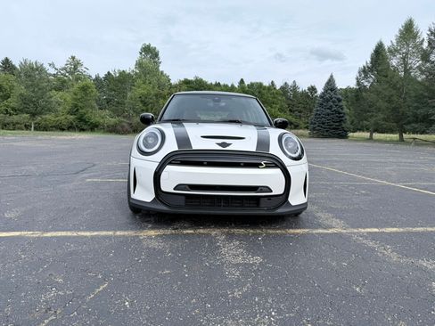 Used 2024 MINI Cooper SE FWD image 4