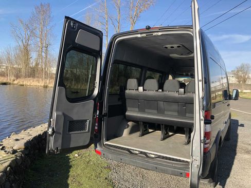 Used 2013 Mercedes-Benz Sprinter 2500 image 15