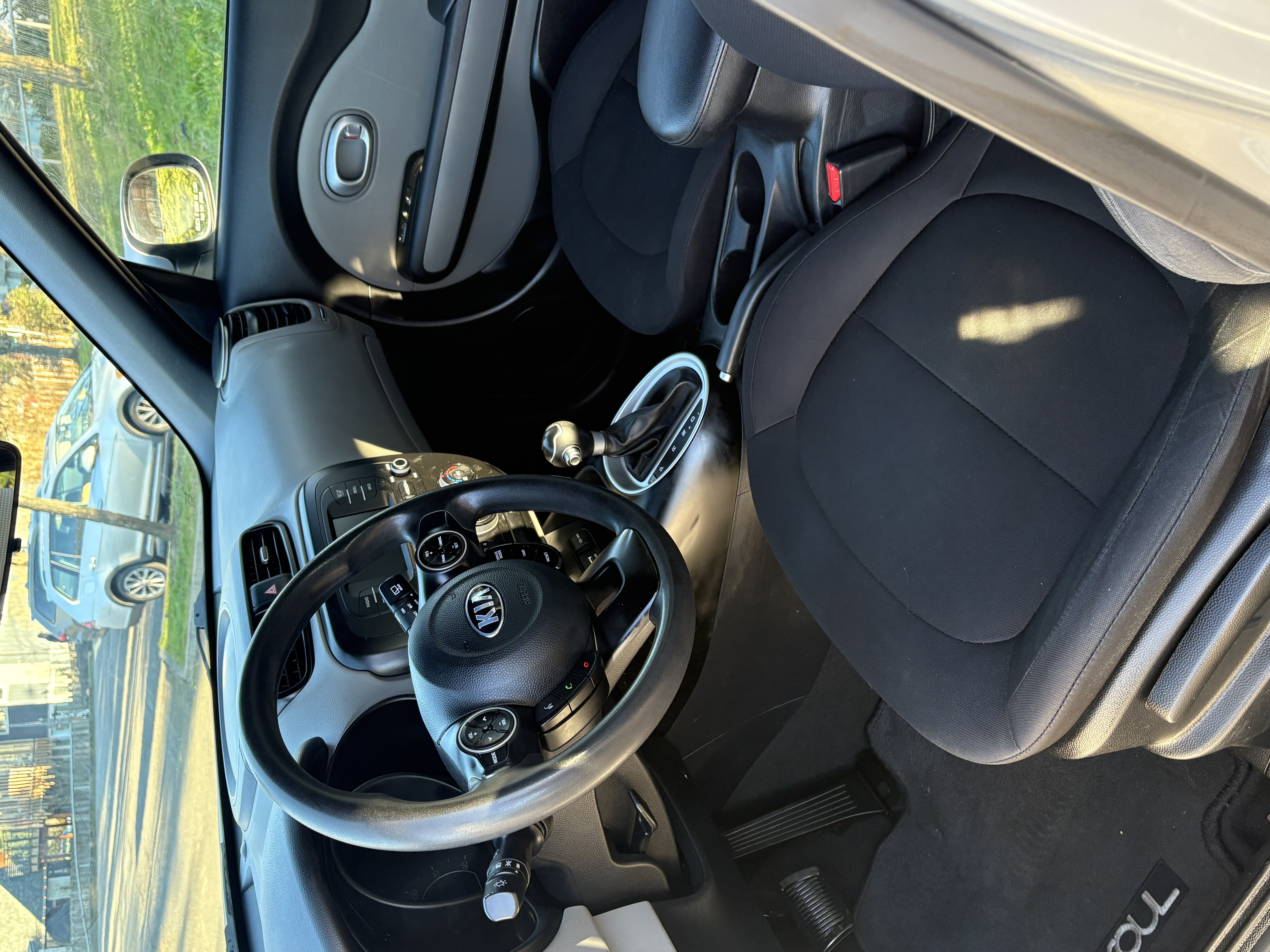 Used 2018 Kia Soul FWD image 10