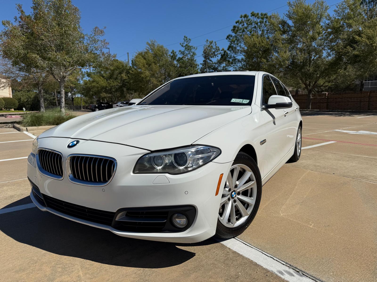 Used 2016 BMW 528i xDrive Sedan AWD/4WD image 1