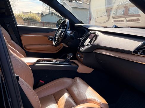 Used 2018 Volvo XC90 T6 Inscription w/ Convenience Package image 2