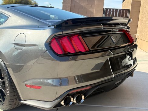 Used 2016 Ford Mustang Shelby GT350 w/ Technology Package RWD image 13