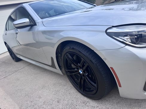 Used 2017 BMW 750i xDrive image 10