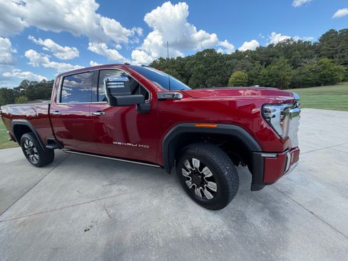 Used 2024 GMC Sierra 2500 Denali w/ Denali Reserve Package AWD/4WD image 10