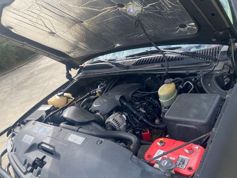 Used 2002 Chevrolet Silverado 2500 LS w/ Electrical Convenience Pkg image 18