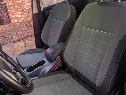 Used 2013 Ford C-MAX SE w/ Winter Pkg image 8