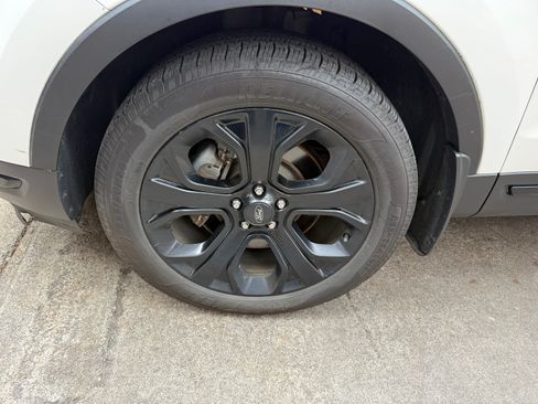 Used 2019 Ford Explorer Sport w/ Equipment Group 401A image 12