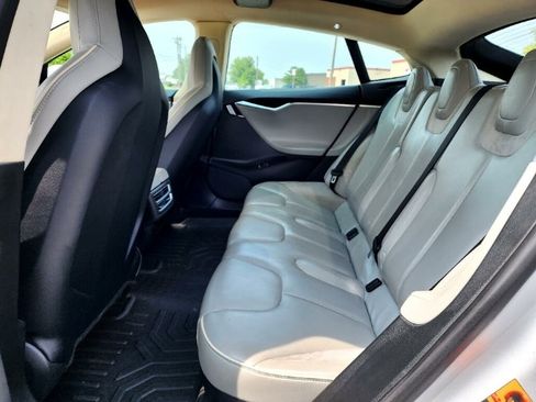 Used 2013 Tesla Model S Performance image 11