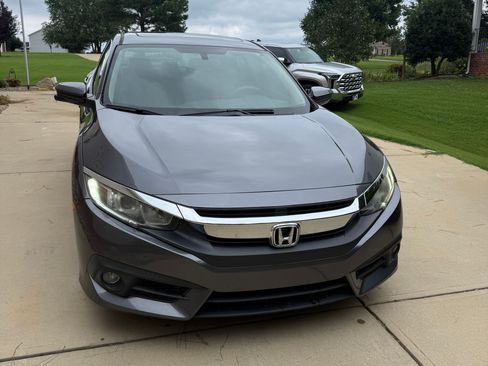 Used 2016 Honda Civic EX-T image 13