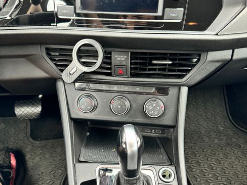 Used 2020 Volkswagen Jetta S w/ Driver Assistance Package image 24