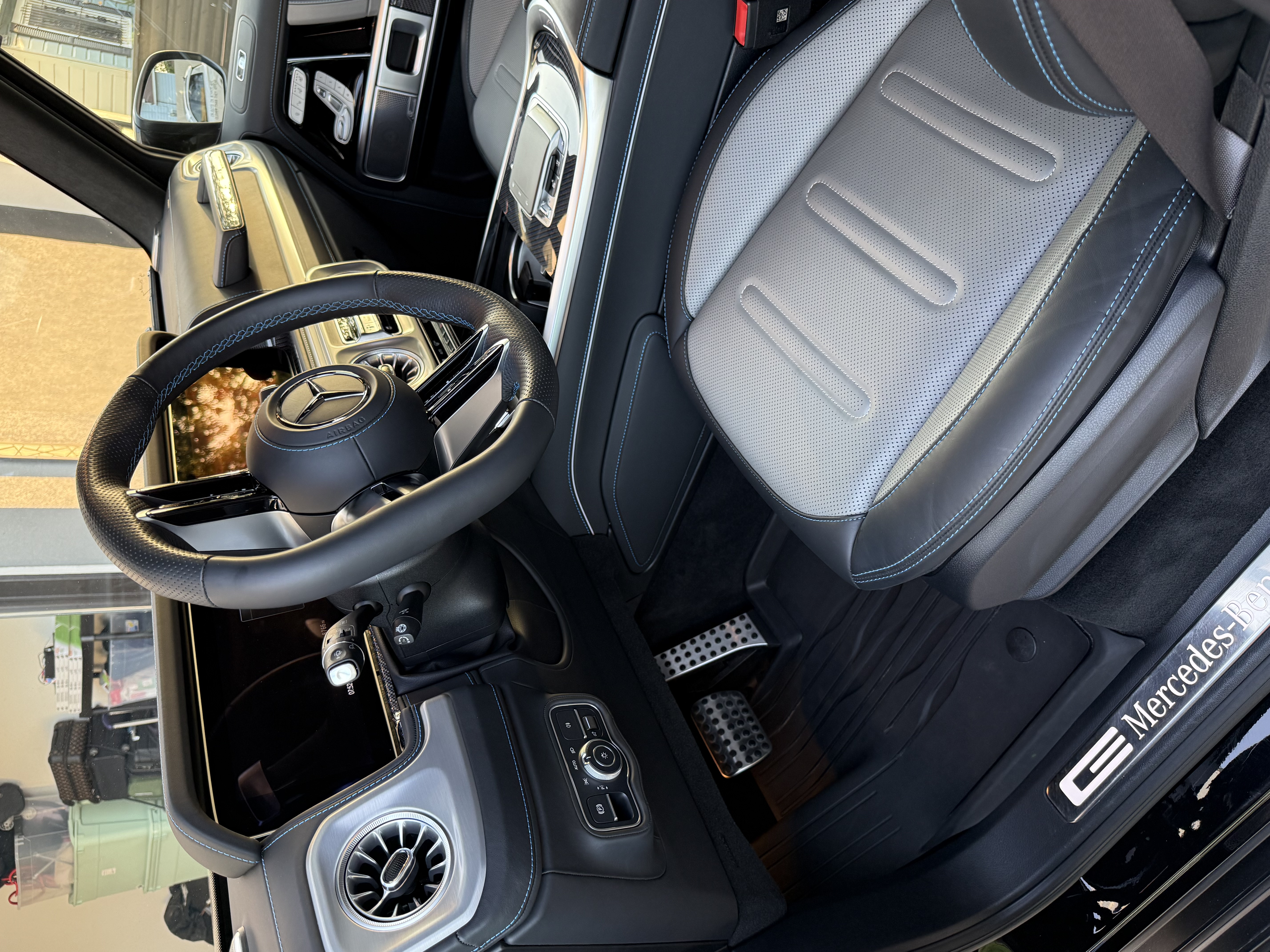 Used 2025 Mercedes-Benz G 580 w/ EQ Technology image 11