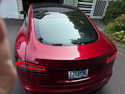 Used 2023 Tesla Model S Standard Range image 9