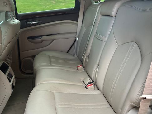 Used 2014 Cadillac SRX Luxury FWD image 6