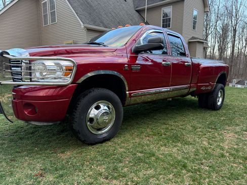 Used 2008 Dodge Ram 3500 Truck Laramie w/ Trailer Tow Group AWD/4WD image 2