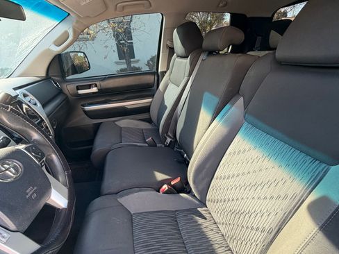 Used 2014 Toyota Tundra SR5 image 9