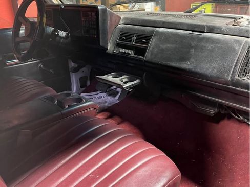 Used 1994 Chevrolet Silverado 1500 2WD Regular Cab image 12