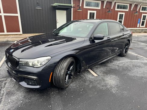 Used 2019 BMW 740i xDrive w/ Executive Package image 6