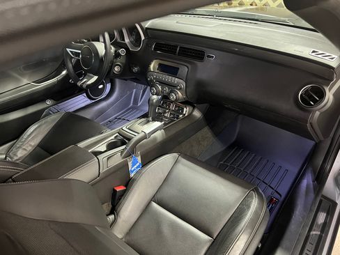 Used 2011 Chevrolet Camaro SS w/ RS Package image 6