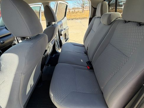 Used 2020 Toyota Tacoma SR5 image 10