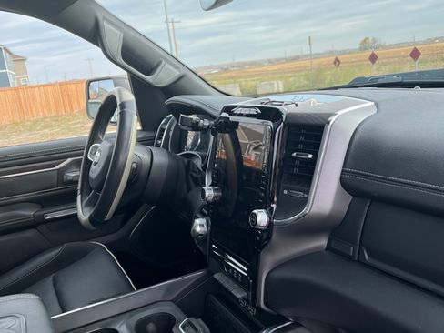 Used 2025 RAM 1500 Laramie w/ Sport Appearance Package image 5