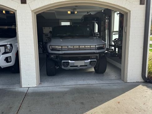 Used 2025 GMC Hummer EV 3X image 5